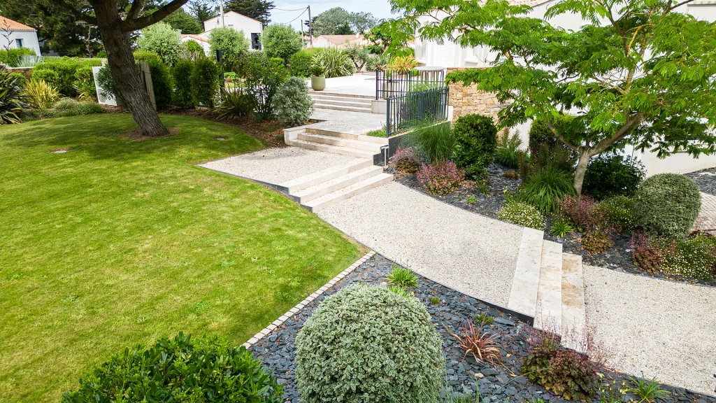 Réalisation projet Écrin de verdure par ID Jardin aux Sables d’Olonne