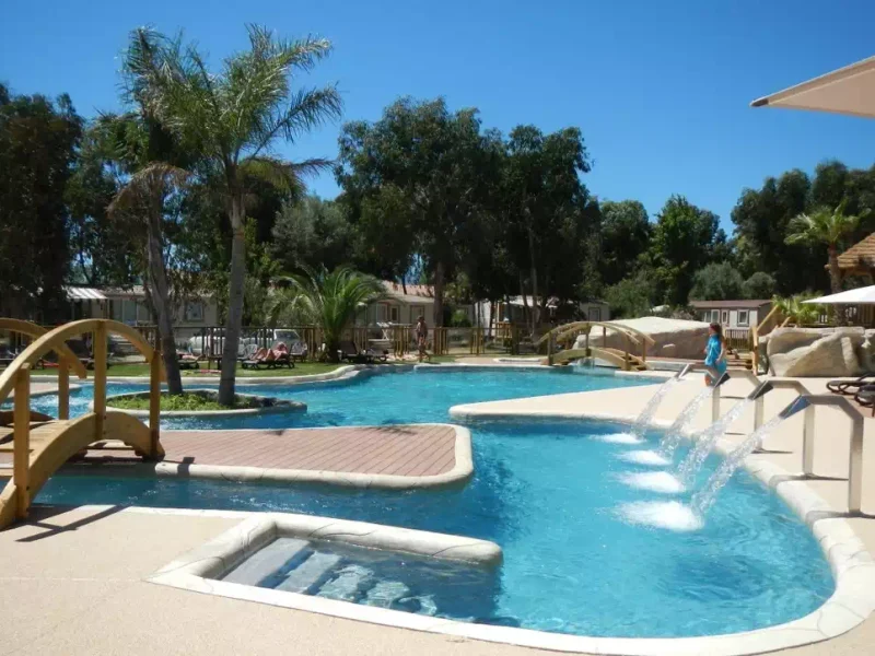 Espace pro aux Sables d’Olonne par ID Jardin